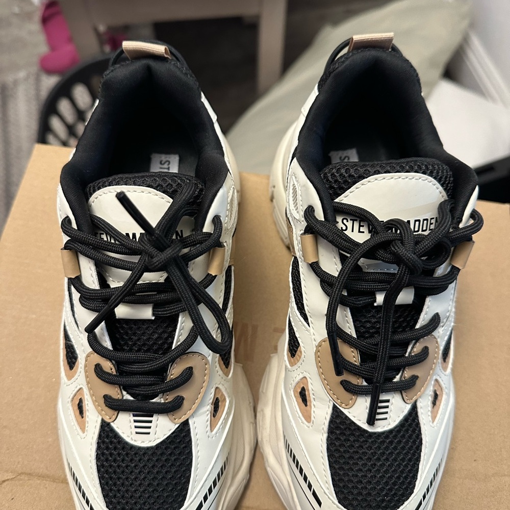 Steve Madden Black and White Athletic Shoes